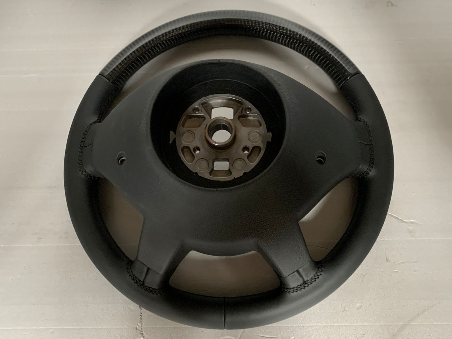 Mercedes-Benz V-Class W639 (2003–2010) Steering Wheel – Carbon Leather